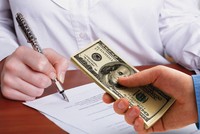 Rủi ro xuất phát từ “hoa hồng”