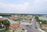 Một dự án đất nền và nhà phố tỉnh giáp ranh Sài Gòn. Ảnh: Vũ Lê.