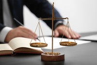 Cơ chế trọng tài, làm sao tránh “lâm nguy phút 89”?