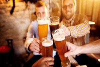 Một USD có thể mua bao nhiêu bia khi du lịch các nước?