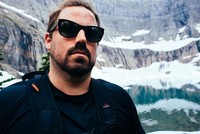 Triệu phú tự thân Grant Sabatier. Ảnh: CNBC.