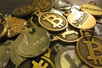 Bitcoin bất ngờ tăng giá mạnh