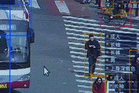 Camera giám sát và nhận diện khuôn mặt người lưu hành trên đường tại Trung Quốc.
