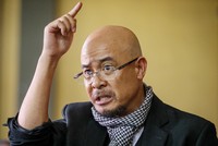 Ông Vũ đề nghị luật sư tôn trọng ý kiến của mình. Ảnh:Thành Nguyễn.