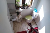 Hình ảnh thực tế của căn hộ có nhiều công năng mà môi giới quảng cáo với khách hàng. (Ảnh Internet).