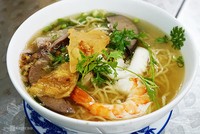 Tô phở khổng lồ và 4 món ngon phải thử khi đến Sa Đéc