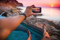 Nghề nhận lương nghìn đô để phượt khắp thế giới tìm màu sơn mới