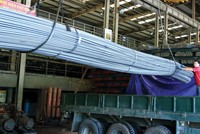 Sản xuất thép trong nước vẫn phụ thuộc nhiều vào nguồn nguyên liệu nhập khẩu.