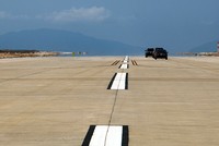 Đường băng số 2 tại sân bay quốc tế Cam Ranh (Khánh Hòa) đã hoàn thiện. Ảnh: An Phước.