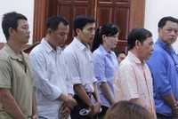 Các bị cáo tại tòa.