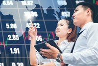 Phát hành trái phiếu, doanh nghiệp tận dụng cơ hội huy động vốn