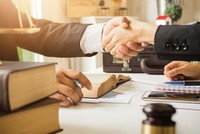 Sử dụng trọng tài: Bài học từ tranh chấp tại ESG