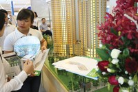 Tín dụng vào lĩnh vực bất động sản theo hướng thắt chặt nguồn tín dụng, giảm hạn mức cho vay đối với các dự án bất động sản cao cấp.