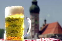 Điều thú vị ở quốc gia người dân uống bia mọi lúc mọi nơi