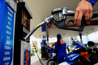 Giá xăng có thể tiếp tục giảm vào đầu tuần
