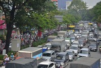 Theo Giám đốc Sở GTVT TP.HCM Trần Quang Lâm, năm 2021 mới có thể thu phí ô tô vào trung tâm (ảnh: Đình Thảo).