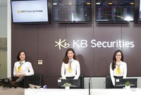 Công ty chứng khoán ngoại bám sâu vào thị trường 