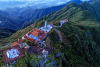 Khu du lịch Sun World Fansipan Legend đã thu hút hàng nghìn lượt du khách đến với Sa Pa mỗi ngày.