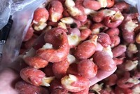 Đuôi tôm hùm đất có giá siêu rẻ được bán khá nhiều trên mạng xã hội.