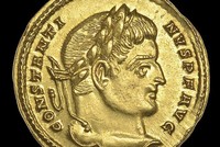 Hình ảnh mặt trước của đồng xu.