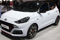 Hyundai i10 N-Line sở hữu ngoại hình thể thao hầm hố.