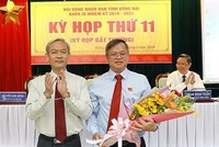 Ông Cao Tiến Dũng (phải) vừa được chuẩn y giữ chức Phó bí thư Tỉnh ủy, Chủ tịch UBND tỉnh Đồng Nai.