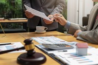 Luật cần tạo nền cho sự liêm chính và minh bạch 