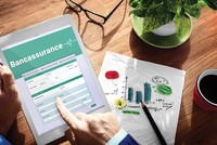 Mối lo khi cuộc đua bancassurance tăng tốc 