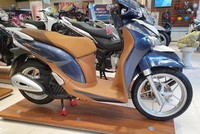 Honda SH đồng loạt tăng giá mạnh trên tất cả các phiên bản.