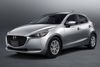 Mazda2 2020 có tinh chỉnh nhẹ thiết kế nội, ngoại thất.