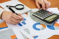 Khó khăn trong bán vốn nhà nước: Xử lý công nợ