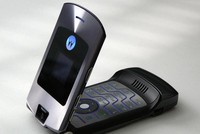 Chiếc Motorola Razr đời đầu. (Nguồn: zdnet.com).