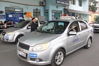 Sát hạch giấy phép lái xe tại Sài Đồng, Gia Lâm, Hà Nội. Ảnh: Anh Duy.