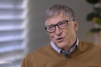 Đồng sáng lập Microsoft Bill Gates trong cuộc phỏng vấn với Bloomberg. Ảnh: Bloomberg.