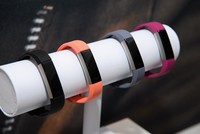 Vòng đeo tay thông minh Fitbit. (Nguồn: Getty Images).