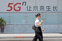 Các hãng viễn thông hàng đầu Trung Quốc đã triển khai công nghệ 5G. (Ảnh: THX/TTXVN).