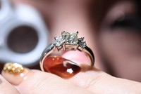 Kim cương Nhật Bản đang được các đại lý quốc tế săn tìm. Ảnh: Nikkei Asian Review.