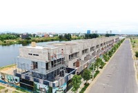 Dãy biệt thự Regal One River của Đất Xanh Miền Trung tại Hội An. Ảnh: Q.M