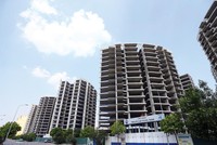 Các dự án bất động sản sẽ khó tiếp cận vốn ngân hàng hơn trong thời gian tới. Ảnh: Đức Thanh.