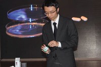 Chuyên gia Nhật Bản thực nghiệp làm tan cục máu đông với Nattokinase.