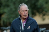 Tỷ phú Michael Bloomberg trong một sự kiện hồi tháng 7. Ảnh: Reuters.