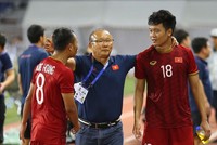 HLV Park Hang-seo cùng các cầu thủ đã tạo nên những thời khắc tự hào tràn đầy cảm xúc của người dân hai nước Việt, Hàn.