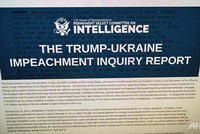 Báo cáo điều tra luận tội Trump – Ukraine của Ủy ban Tình báo Hạ viện. Ảnh: AFP.