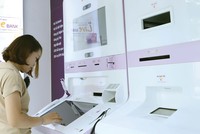 Với ngân hàng, một hành trình chuyển đổi số toàn diện phải luôn đặt khách hàng làm trọng tâm.