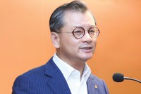 "Một trong những chiến lược quan trọng của Hanwha Life Việt Nam là sự cách tân về chất lượng dịch vụ tài chính dựa trên nền tảng công nghệ", Ông Yeo Seung Joo, Tổng giám đốc Công ty Hanwha Life Insurance (Hàn Quốc).