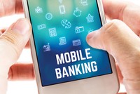 Theo thống kê của NHNN, số người có tài khoản ngân hàng hiện nay là 45,8 triệu/92,6 triệu dân, chiếm 63% dân số.