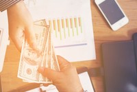 Đại lý bảo hiểm từng bị nghi ngờ về tính trung thực trong hoạt động.