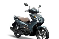 Mẫu xe Honda Airblade 2020 phiên bản màu xanh xám đen quyến rũ. (Nguồn ảnh: Honda)