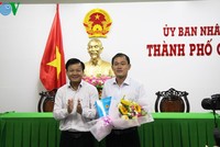 Trao quyết định bổ nhiệm ông Ngô Anh Tín làm Giám đốc Sở Khoa học và Công nghệ.