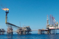 Hoạt động khai thác đang ngày càng khó khăn khi trữ lượng, tiềm năng dầu khí ở vùng nước nông không còn nhiều.